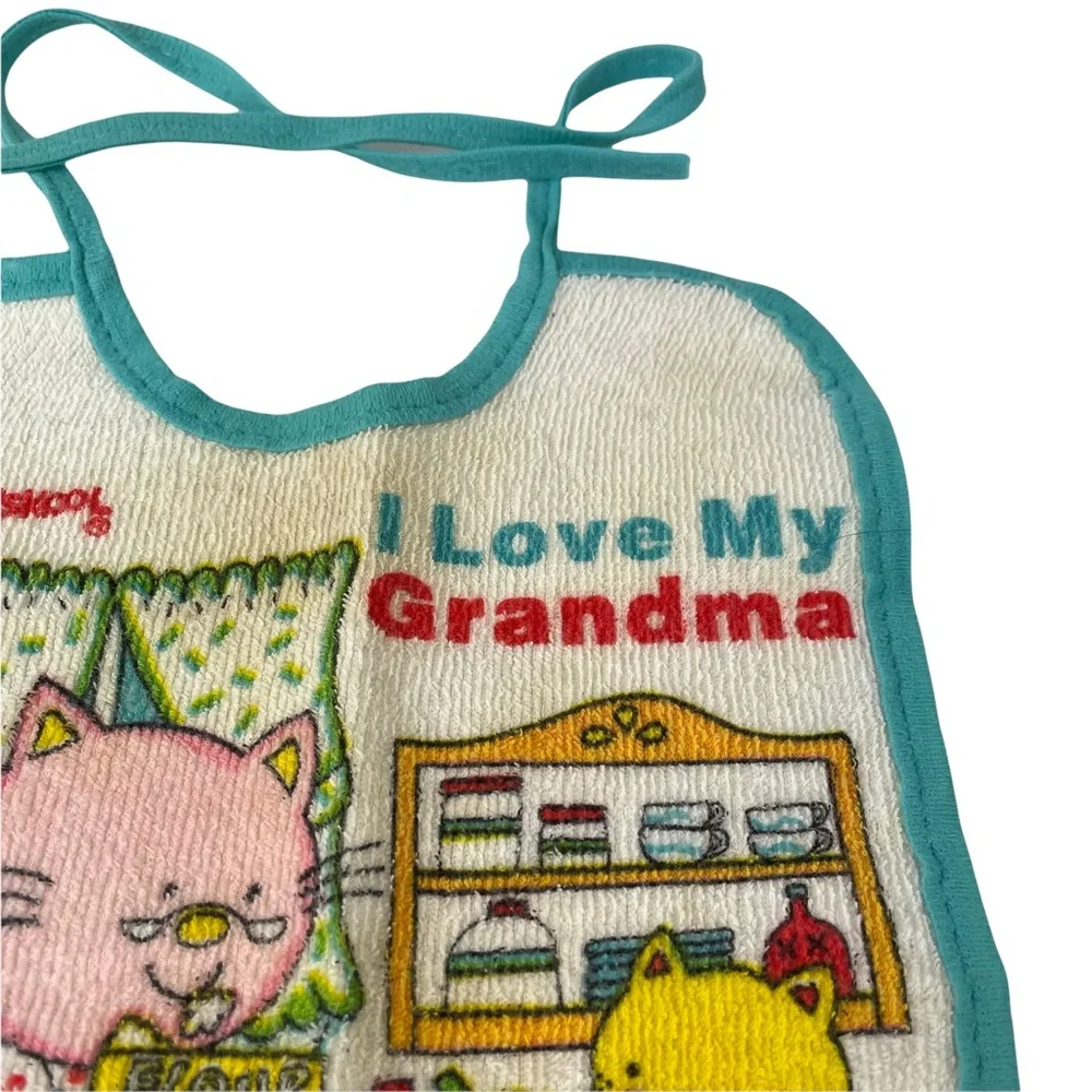 Vintage 1980s Playskool “I Love My Grandma” Baby Bib Baking Cats Kittens Cooking